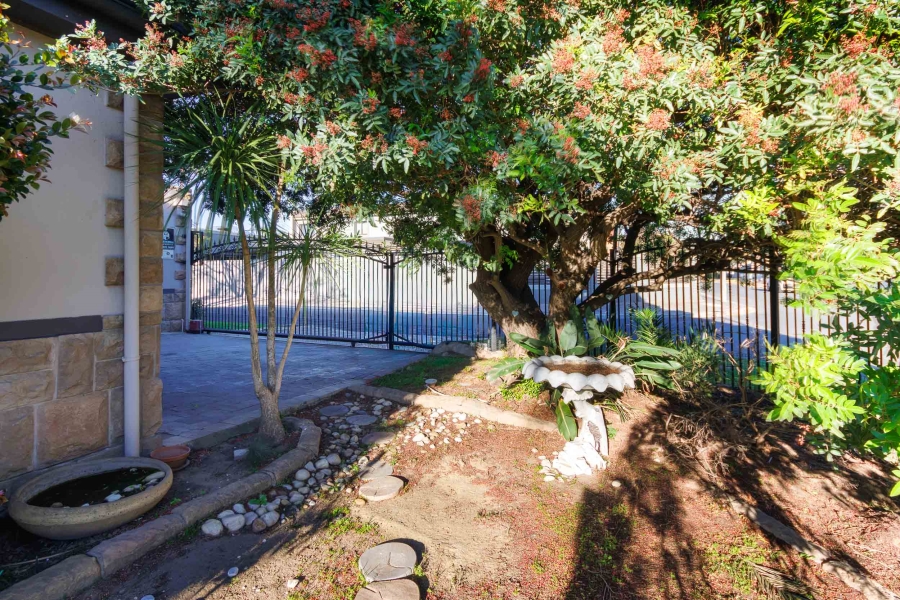 4 Bedroom Property for Sale in Goedehoop Western Cape